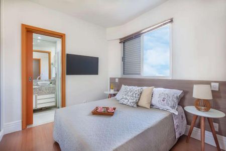 Apartamento à venda com 3 quartos, 67m² em Santo Antônio, Belo Horizonte