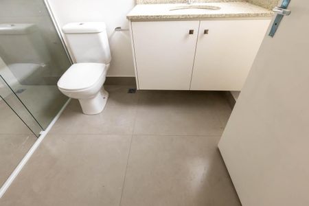 Apartamento para alugar com 87m², 2 quartos e sem vaga Apartamento para alugar com 87m², 2 quartos e sem vagaBanheiro da Suíte