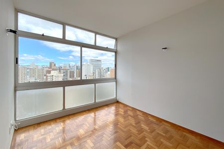 Sala de apartamento à venda com 2 quartos, 60m² em Lourdes, Belo Horizonte