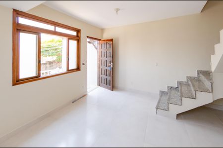 Sala de casa para alugar com 2 quartos, 60m² em Havaí, Belo Horizonte