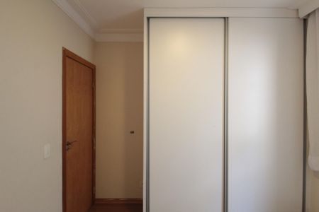 Apartamento à venda com 74m², 2 quartos e 2 vagasQuarto