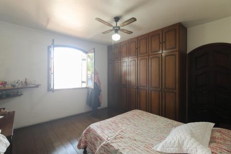 Casa à venda com 360m², 3 quartos e 3 vagasSuíte