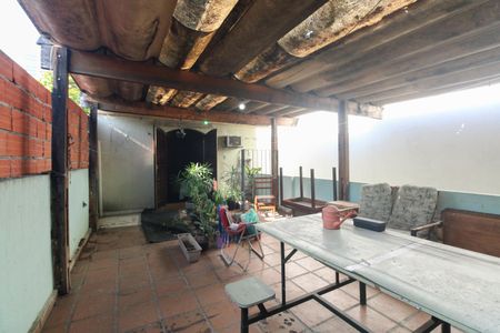 Casa à venda com 360m², 3 quartos e 3 vagasÁrea comum - Churrasqueira