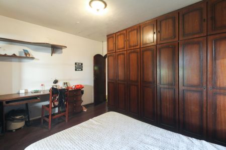 Casa à venda com 360m², 3 quartos e 3 vagasQuarto