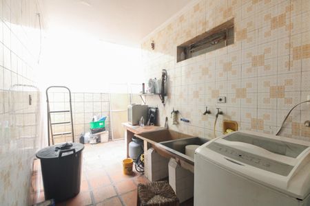 Casa à venda com 360m², 3 quartos e 3 vagasÁrea de Serviço