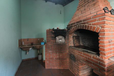 Casa à venda com 360m², 3 quartos e 3 vagasÁrea comum - Churrasqueira