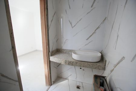 Casa à venda com 144m², 4 quartos e 1 vagaBanheiro da Suíte 1