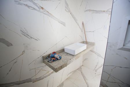 Casa à venda com 144m², 4 quartos e 1 vagaBanheiro Social