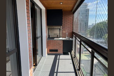 Apartamento à venda com 128m², 4 quartos e 2 vagas Apartamento à venda com 128m², 4 quartos e 2 vagasVaranda