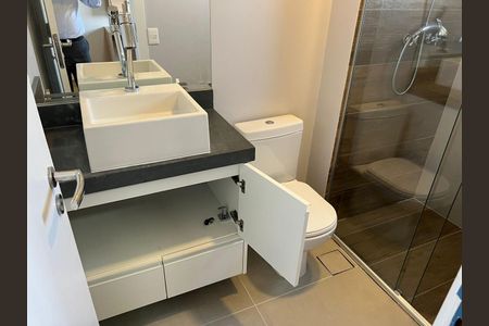 Apartamento à venda com 128m², 4 quartos e 2 vagas Apartamento à venda com 128m², 4 quartos e 2 vagasBanheiro