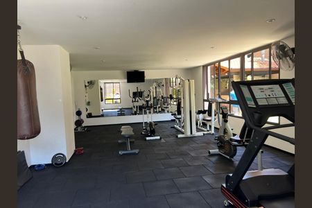 Apartamento à venda com 128m², 4 quartos e 2 vagas Apartamento à venda com 128m², 4 quartos e 2 vagasAcademia