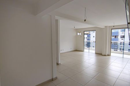Apartamento à venda com 198m², 4 quartos e 2 vagasSala