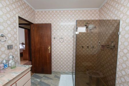 Casa à venda com 259m², 3 quartos e 3 vagas Casa à venda com 259m², 3 quartos e 3 vagasBanheiro da suíte 1