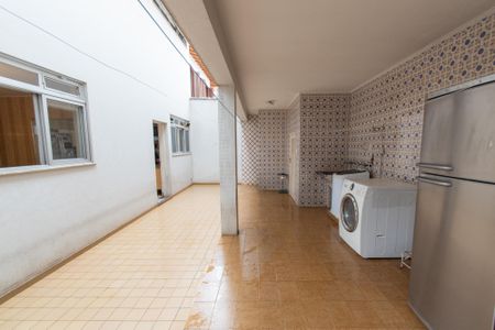 Casa à venda com 259m², 3 quartos e 3 vagas Casa à venda com 259m², 3 quartos e 3 vagasÁrea de Serviço