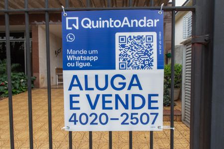 Casa à venda com 259m², 3 quartos e 3 vagas Casa à venda com 259m², 3 quartos e 3 vagasPlaca