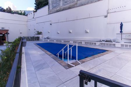 Apartamento à venda com 54m², 2 quartos e 1 vaga Apartamento à venda com 54m², 2 quartos e 1 vagaÁrea comum - Piscina