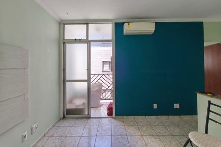 Sala de apartamento para alugar com 2 quartos, 58m² em Bandeiras Ll, Campinas