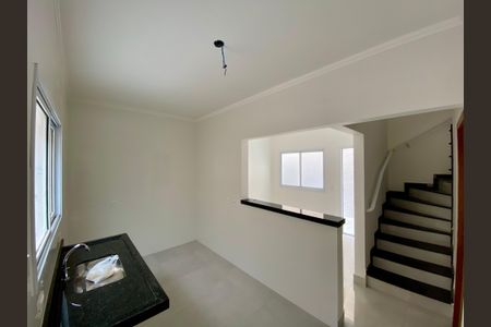 Cozinha de casa de condomínio para alugar com 2 quartos, 65m² em Sítio do Campo, Praia Grande
