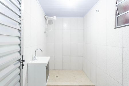 Banheiro de kitnet/studio para alugar com 0 quarto, 26m² em Rio Comprido, Rio de Janeiro
