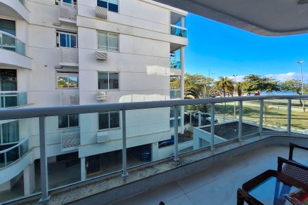 Apartamento à venda com 84m², 2 quartos e 2 vagas Apartamento à venda com 84m², 2 quartos e 2 vagasVaranda do Quarto