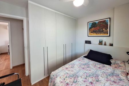 Apartamento à venda com 84m², 2 quartos e 2 vagas Apartamento à venda com 84m², 2 quartos e 2 vagasQuarto