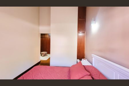 Casa de condomínio à venda com 350m², 4 quartos e 4 vagas Casa de condomínio à venda com 350m², 4 quartos e 4 vagasSuite 3