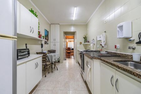 Apartamento à venda com 143m², 3 quartos e 2 vagas Apartamento à venda com 143m², 3 quartos e 2 vagasCozinha
