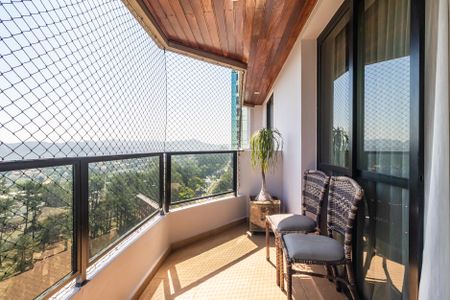 Apartamento à venda com 143m², 3 quartos e 2 vagas Apartamento à venda com 143m², 3 quartos e 2 vagasSala