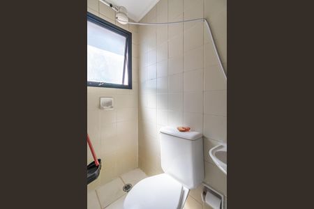 Apartamento à venda com 143m², 3 quartos e 2 vagas Apartamento à venda com 143m², 3 quartos e 2 vagasÁrea de Serviço