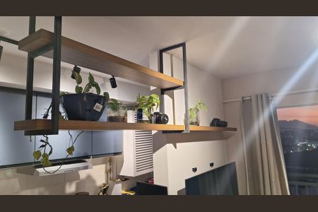 Sala de apartamento para alugar com 1 quarto, 33m² em Vista Alegre, Rio de Janeiro
