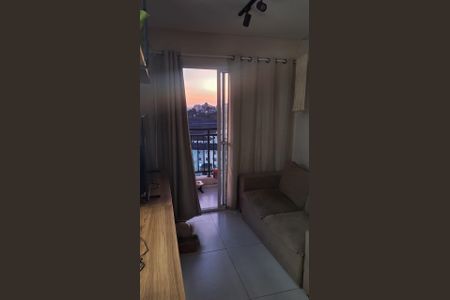 Sala de apartamento para alugar com 1 quarto, 33m² em Vista Alegre, Rio de Janeiro