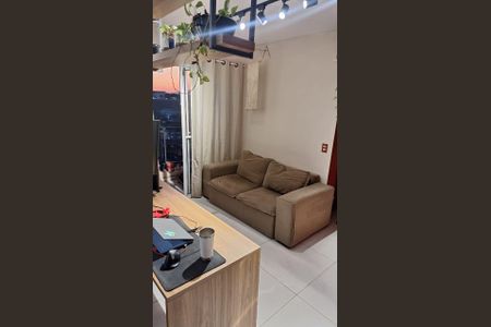 Sala de apartamento para alugar com 1 quarto, 33m² em Vista Alegre, Rio de Janeiro