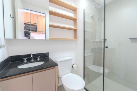 Banheiro de kitnet/studio para alugar com 1 quarto, 19m² em Bela Vista, São Paulo