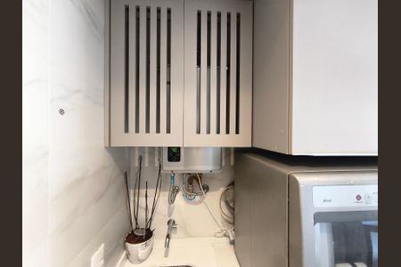 Apartamento à venda com 123m², 3 quartos e 2 vagas Apartamento à venda com 123m², 3 quartos e 2 vagasÁrea de Serviço