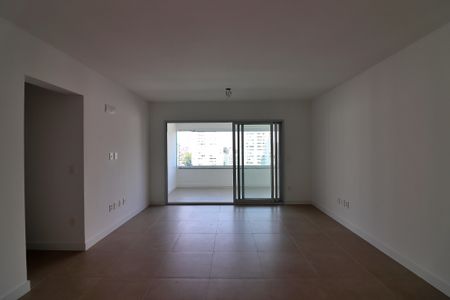 Apartamento à venda com 137m², 3 quartos e 3 vagasSala