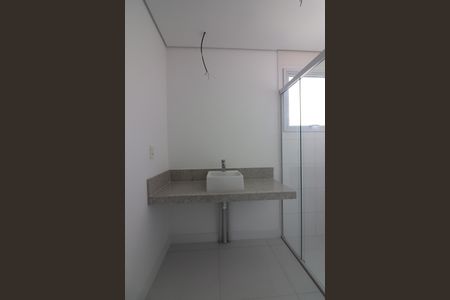 Apartamento à venda com 137m², 3 quartos e 3 vagasBanheiro da Suíte 1