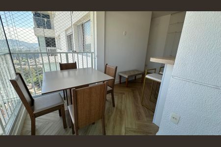 Apartamento para alugar com 48m², 2 quartos e 2 vagas Apartamento para alugar com 48m², 2 quartos e 2 vagasVaranda