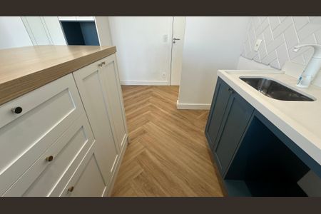Apartamento para alugar com 48m², 2 quartos e 2 vagas Apartamento para alugar com 48m², 2 quartos e 2 vagasCozinha