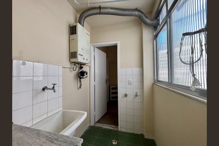 Apartamento à venda com 61m², 1 quarto e 1 vaga Apartamento à venda com 61m², 1 quarto e 1 vagaÁrea de serviço