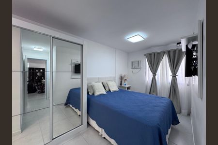 Apartamento à venda com 81m², 2 quartos e 1 vaga Apartamento à venda com 81m², 2 quartos e 1 vagaSuíte