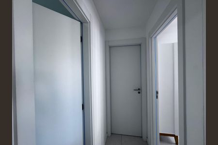 Apartamento à venda com 81m², 2 quartos e 1 vaga Apartamento à venda com 81m², 2 quartos e 1 vagaCorredor