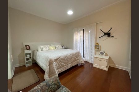 Apartamento à venda com 180m², 4 quartos e 3 vagas Apartamento à venda com 180m², 4 quartos e 3 vagasSuíte 2