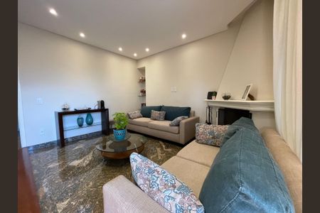 Apartamento à venda com 180m², 4 quartos e 3 vagas Apartamento à venda com 180m², 4 quartos e 3 vagasSala