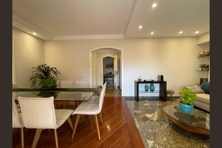 Apartamento para alugar com 180m², 4 quartos e 3 vagasSala