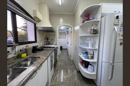 Apartamento à venda com 180m², 4 quartos e 3 vagas Apartamento à venda com 180m², 4 quartos e 3 vagasCozinha