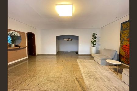 Apartamento à venda com 180m², 4 quartos e 3 vagas Apartamento à venda com 180m², 4 quartos e 3 vagasHall