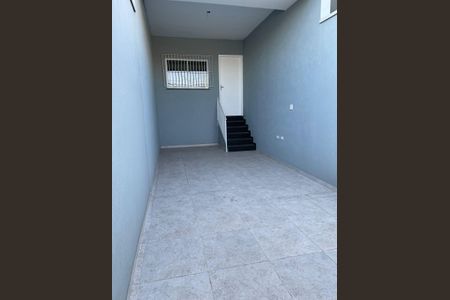 Casa à venda com 120m², 3 quartos e 2 vagas Casa à venda com 120m², 3 quartos e 2 vagasGaragem Entrada