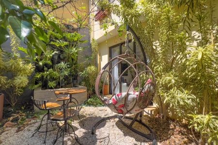 Casa à venda com 150m², 3 quartos e 2 vagas Casa à venda com 150m², 3 quartos e 2 vagasÁrea Externa