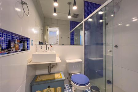 Casa à venda com 150m², 3 quartos e 2 vagas Casa à venda com 150m², 3 quartos e 2 vagasBanheiro Social