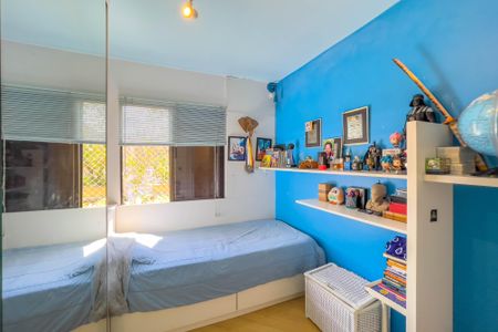 Casa à venda com 150m², 3 quartos e 2 vagas Casa à venda com 150m², 3 quartos e 2 vagasQuarto 1